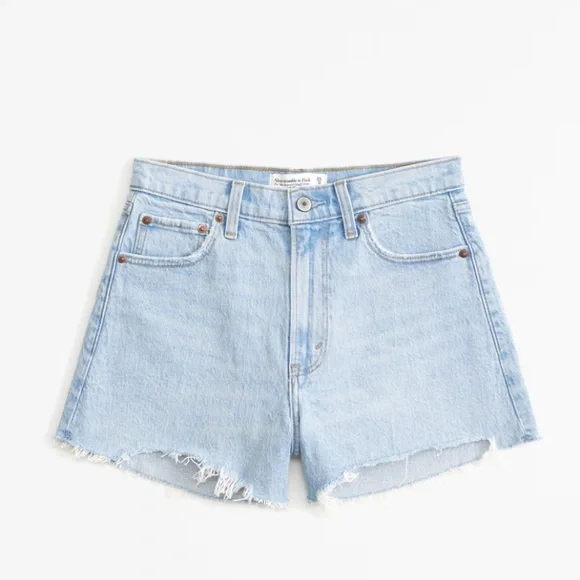 Abercrombie & Fitch The 90’s Straight Ultra High Rise Jean Shorts - Picture 1 of 10